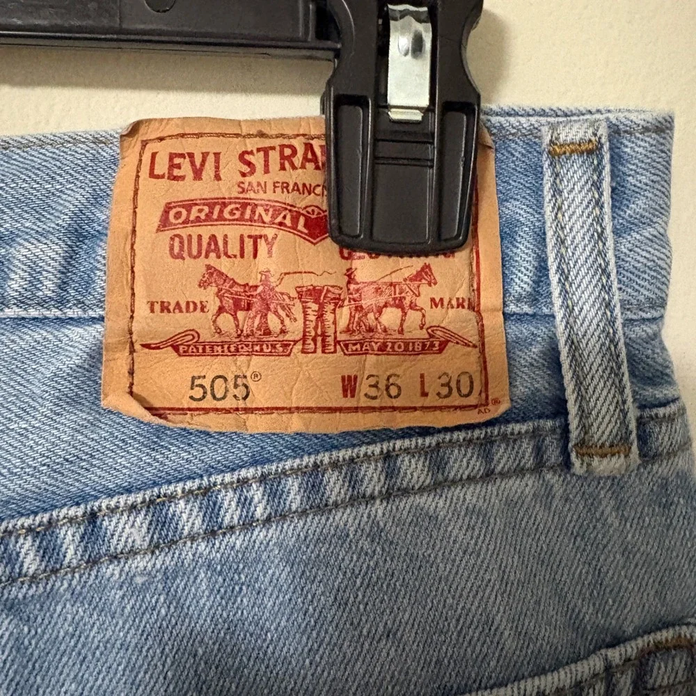 Levi's Mens 36x30 505 Straight Fit Jeans Light Wash Blue Denim 100% Cotton